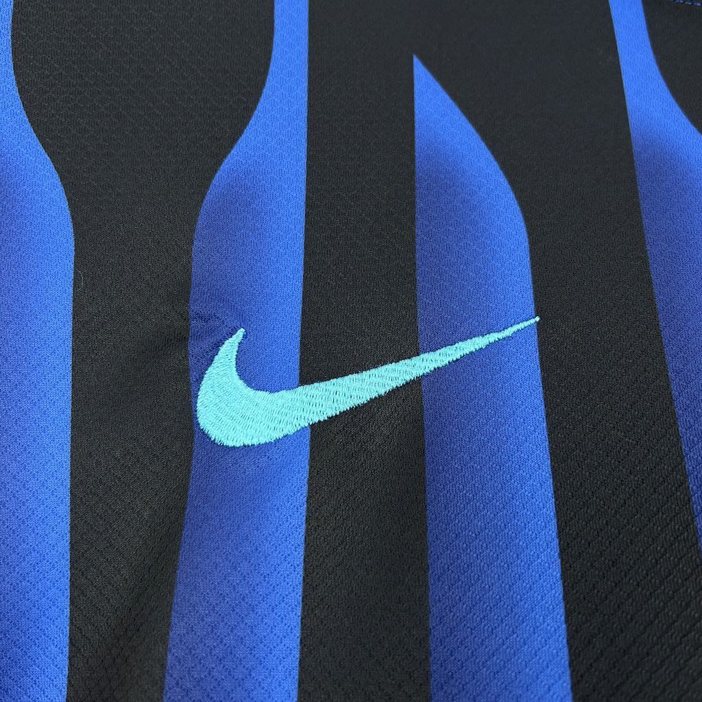 Camisola Inter de Milão Principal - 25/26