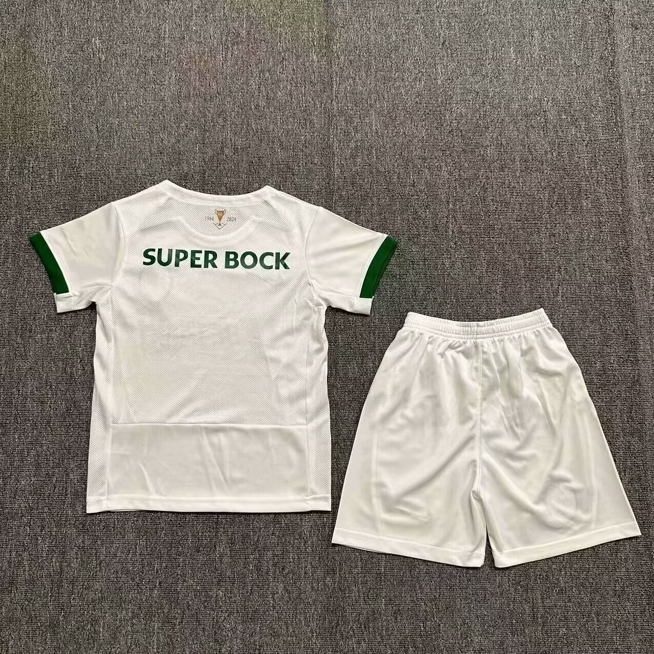 Kit Criança Sporting CP Edição Especial da Taça - 23/24