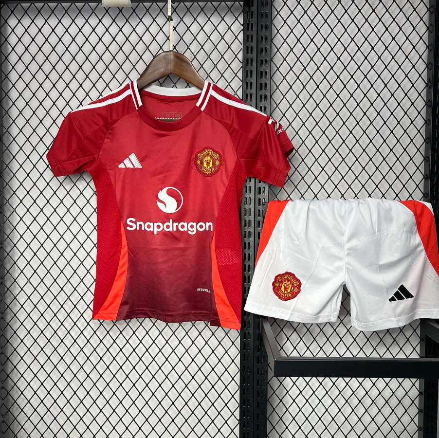 Kit Criança Manchester United Principal - 24/25