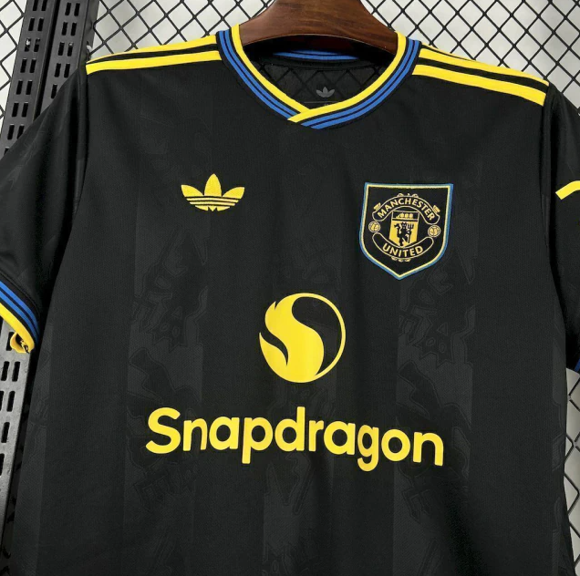 Camisola Manchester United Terceira - 25/26