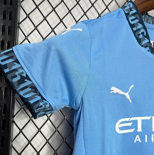 Kit Criança Manchester City Principal - 24/25