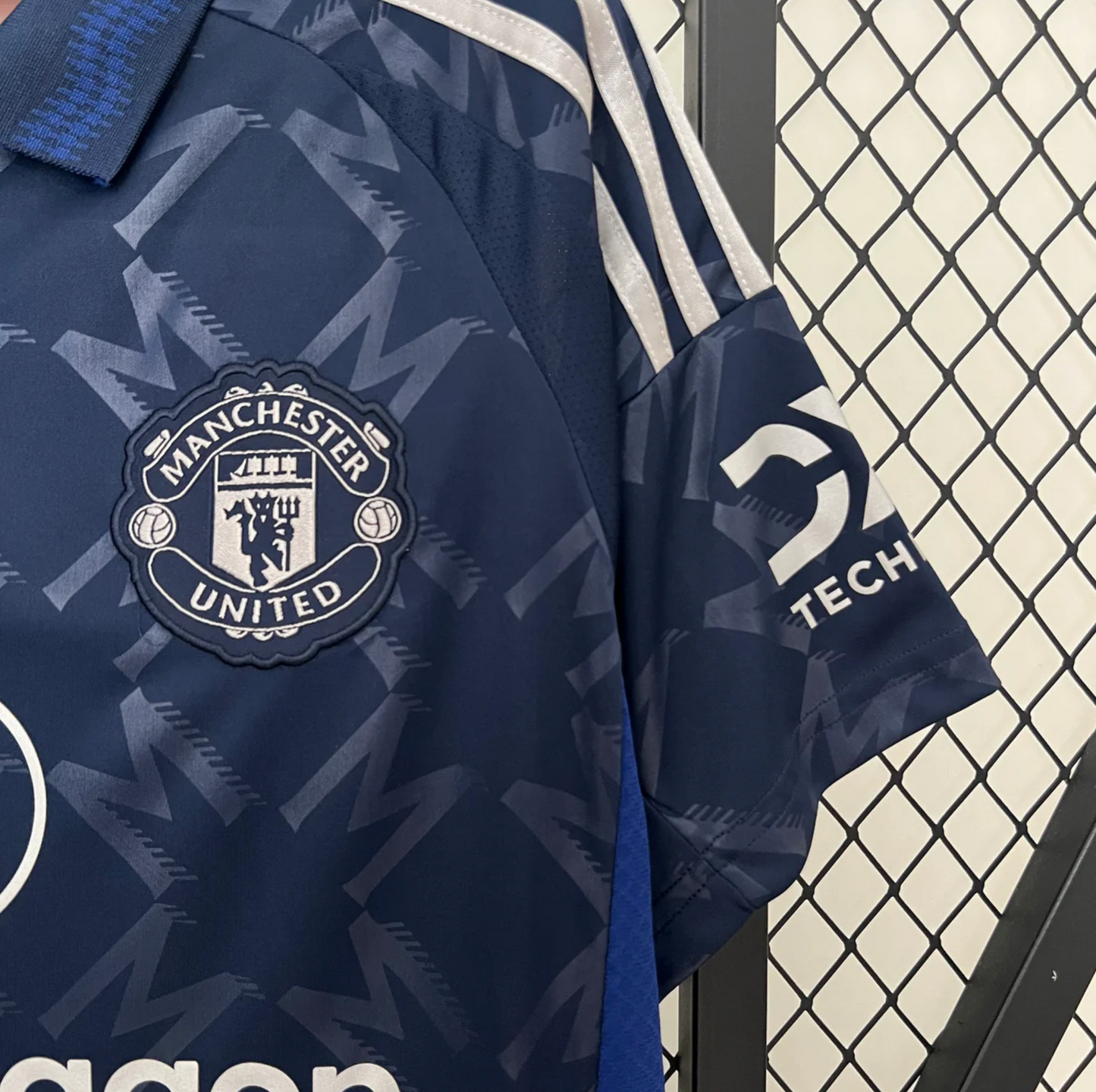 Camisola Manchester United Secundária - 24/25