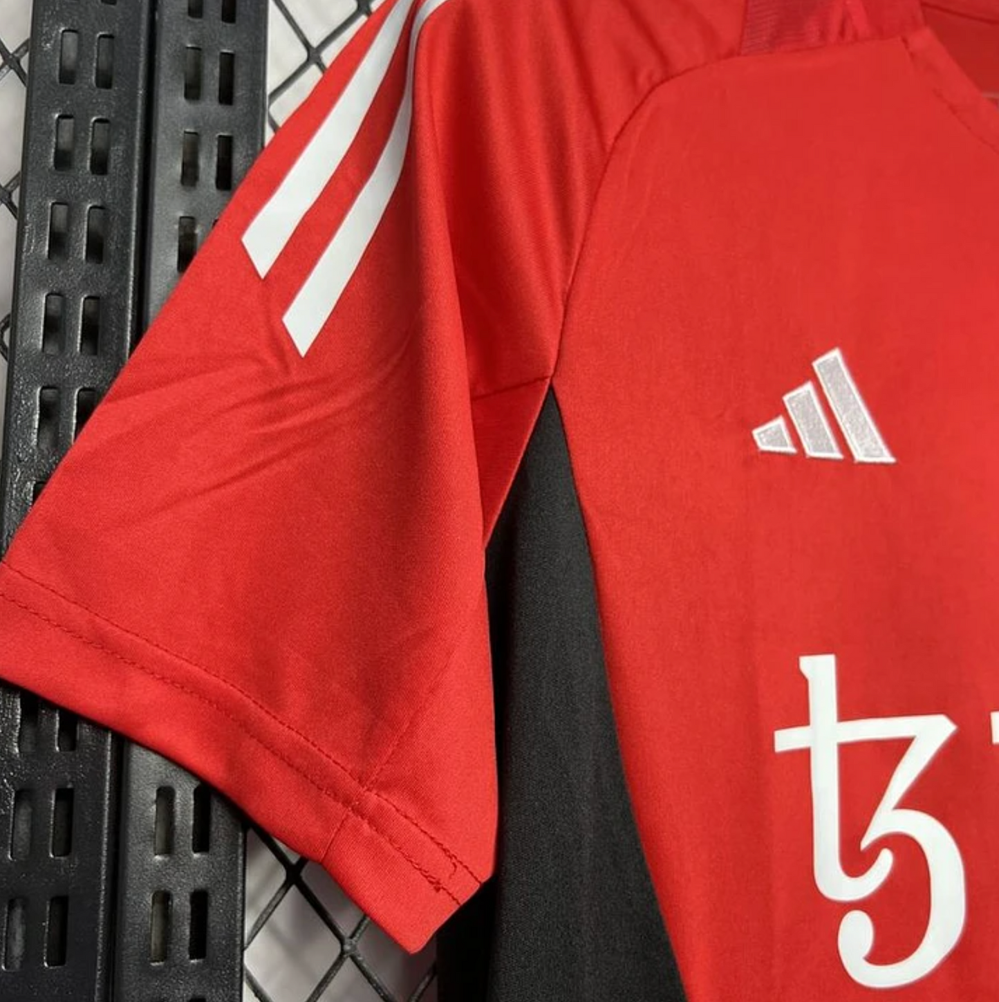 Camisola Manchester United Treino Vermelho - 24/25