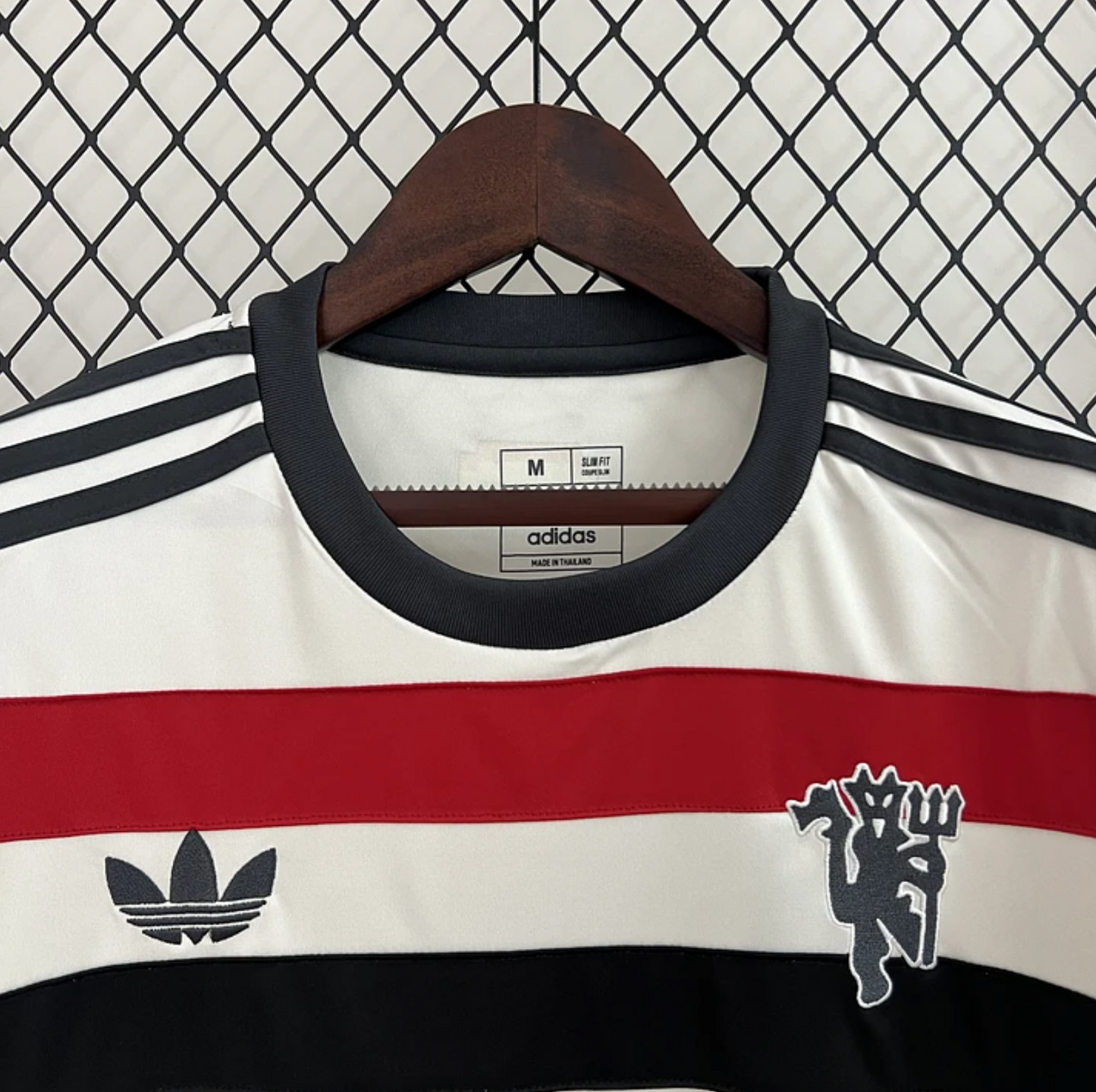Camisola Manchester United Terceira - 24/25