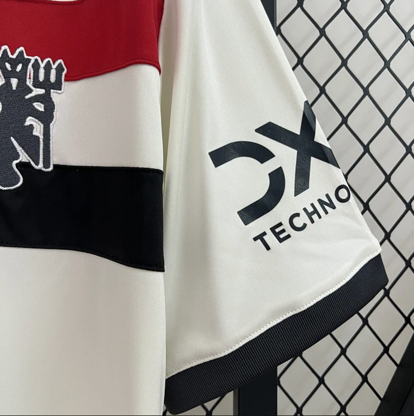 Camisola Manchester United Terceira - 24/25