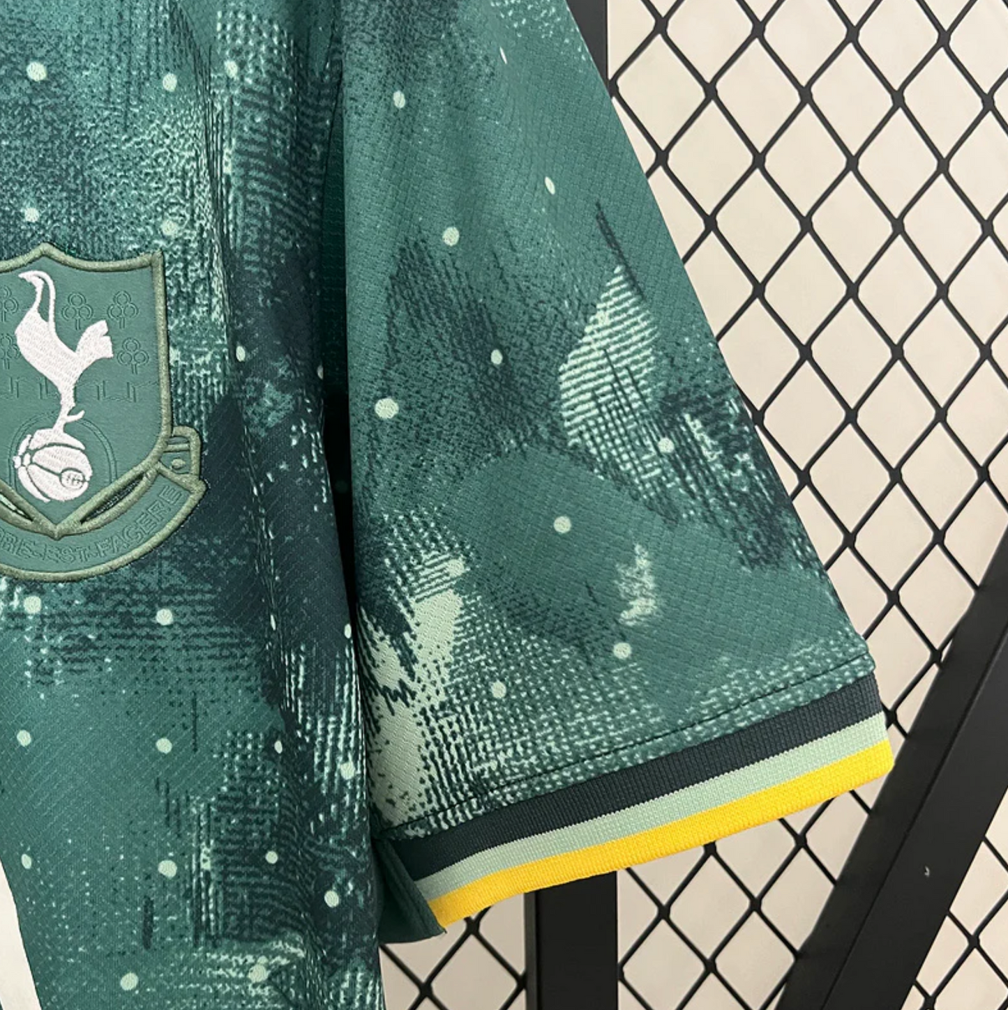 Camisola Tottenham Terceira - 24/25