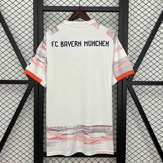 Camisola Bayern Munich Secundária - 25/26