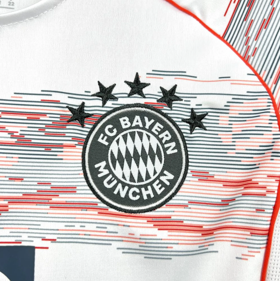 Camisola Bayern Munich Secundária - 25/26
