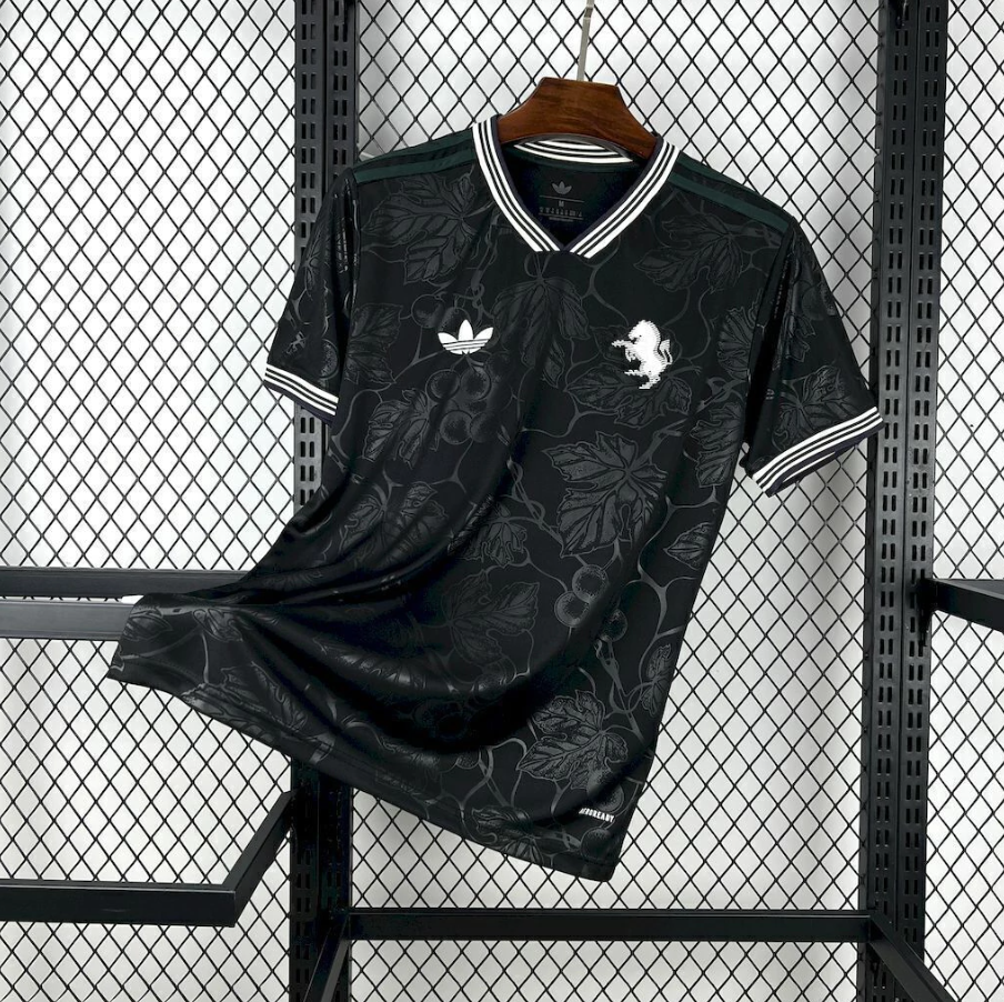 Camisola Juventus Terceira - 25/26