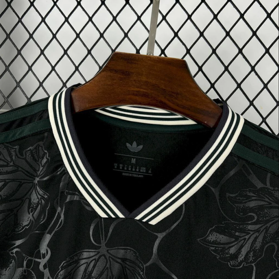 Camisola Juventus Terceira - 25/26