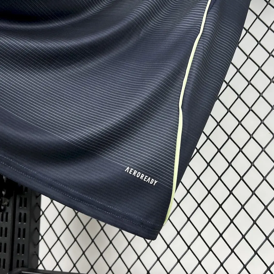 Camisola Real Madrid Secundária - 25/26