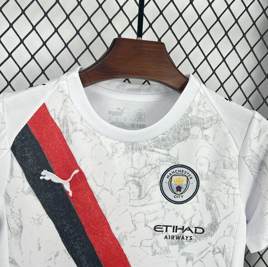 Kit Criança Manchester City KidSuper - 25/26