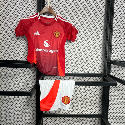 Kit Criança Manchester United Principal - 24/25